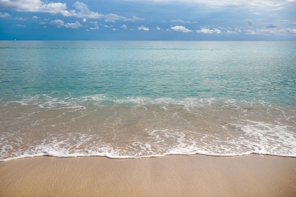 Jersey Shore beach with calm ocean